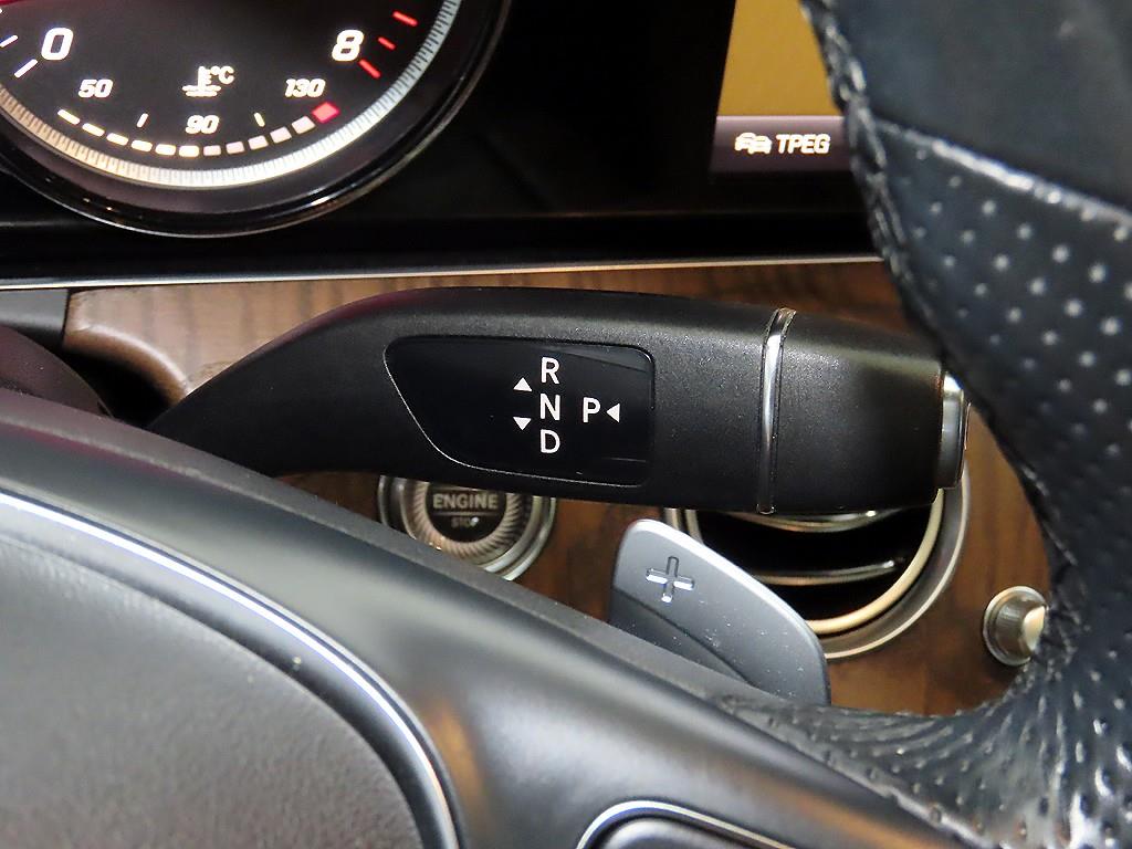 Mercedes Benz E class 2018 the color of pearl - Importación desde Corea - HF Imports Iquique - Foto 13