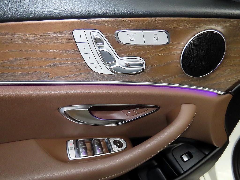 Mercedes Benz E class 2018 the color of pearl - Importación desde Corea - HF Imports Iquique - Foto 14