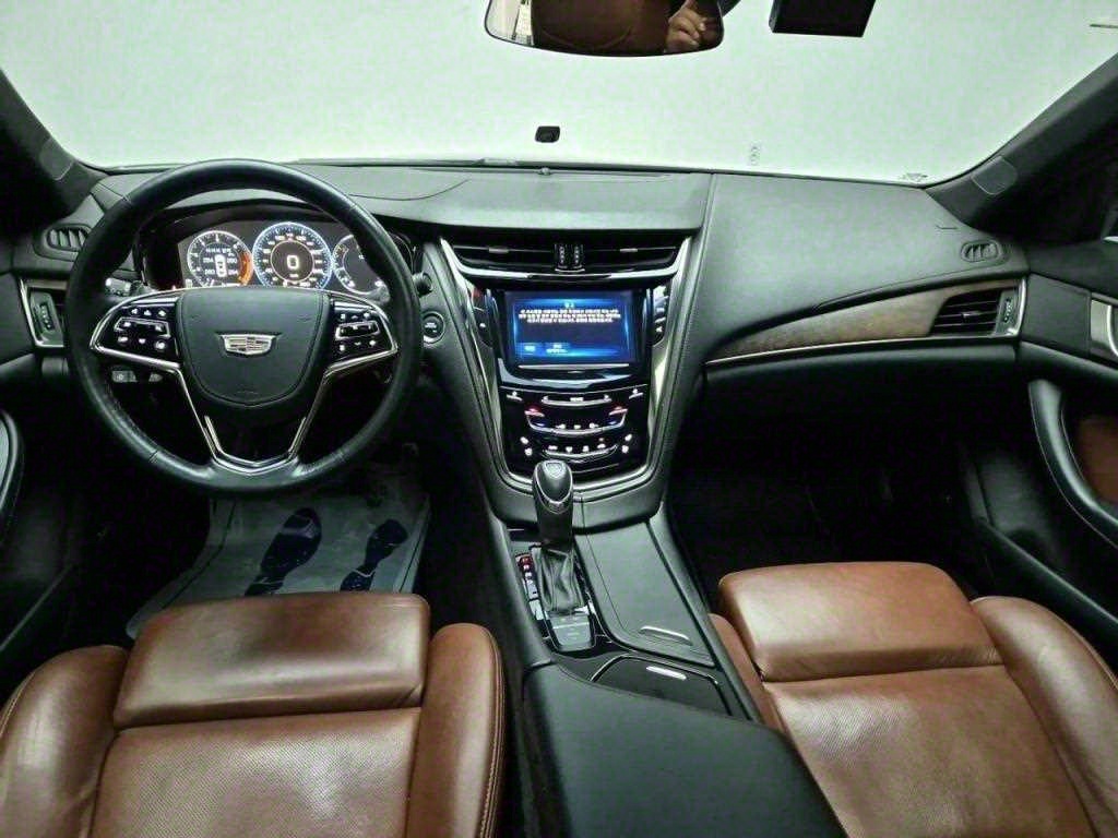 Cadillac CTS - Vista 7