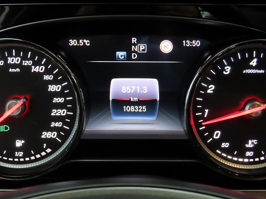 Mercedes Benz E class - Vista 9