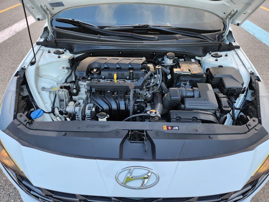 HYUNDAI Avante 2022 Blanco - Importación desde Corea - HF Imports Iquique - Foto 18