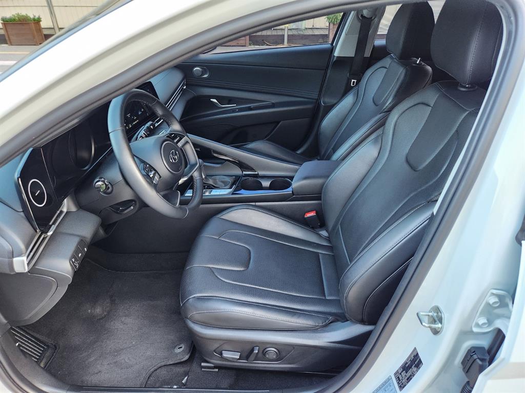 HYUNDAI Avante - Vista 8