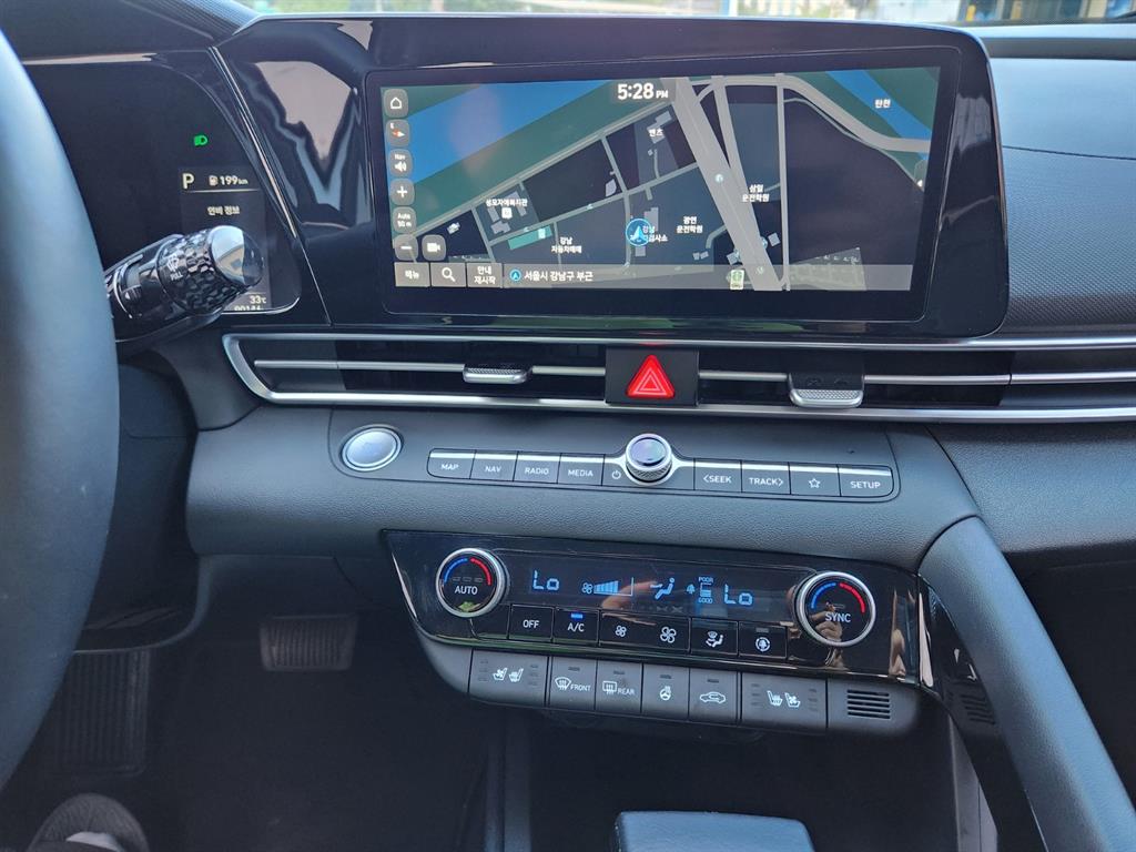 HYUNDAI Avante 2022 Blanco - Importación desde Corea - HF Imports Iquique - Foto 13