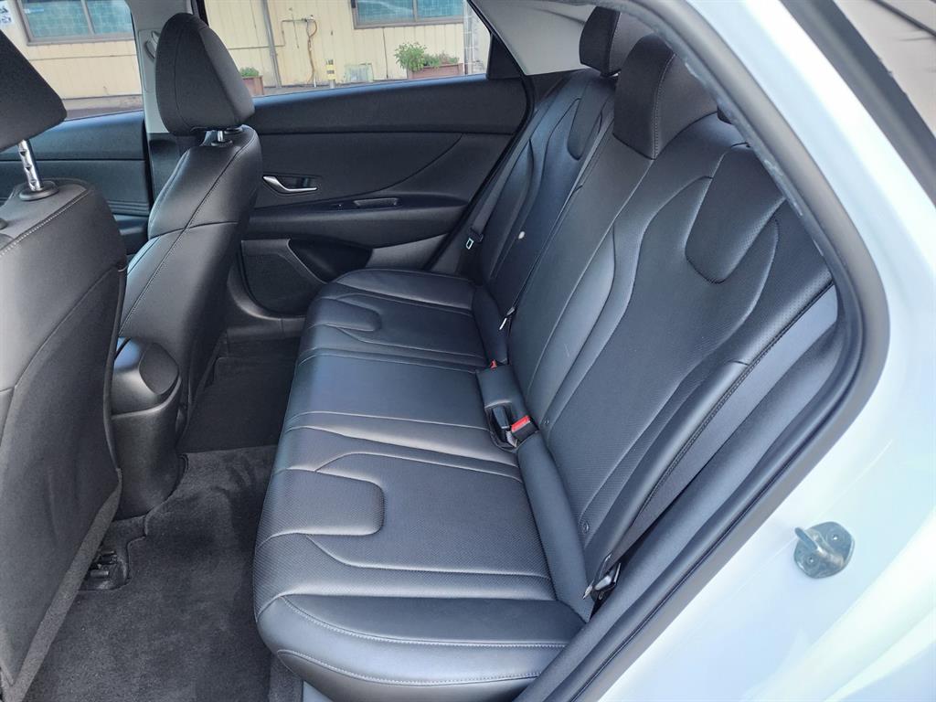 HYUNDAI Avante - Vista 6