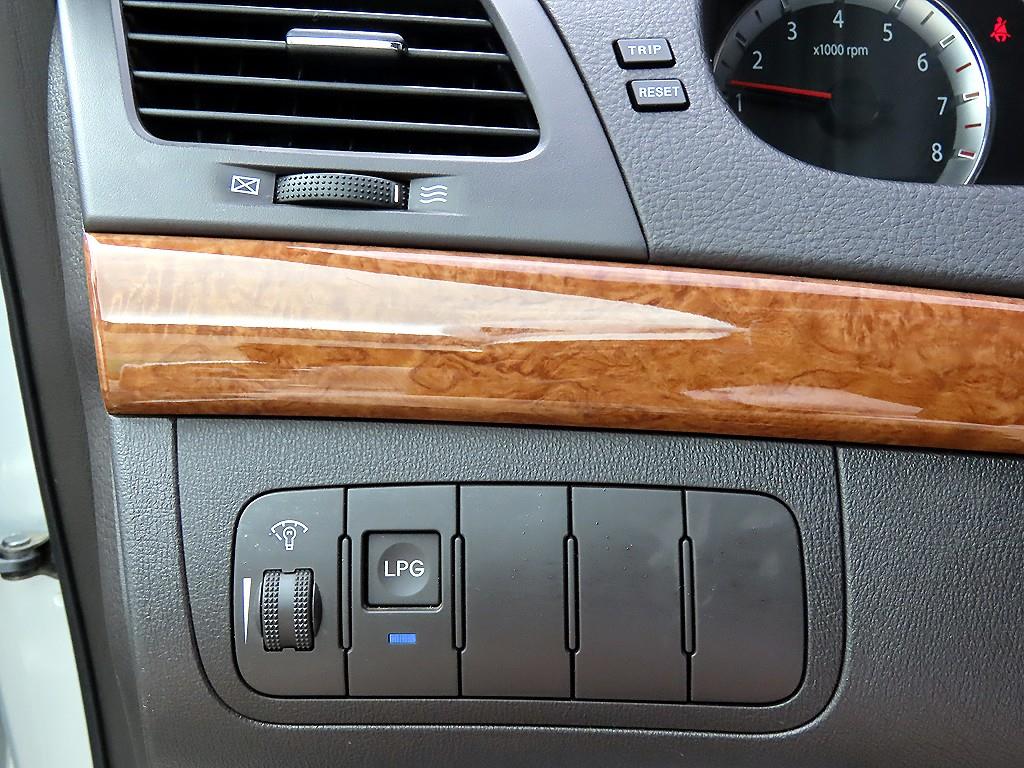 HYUNDAI Sonata 2008 Plateado - Importación desde Corea - HF Imports Iquique - Foto 14