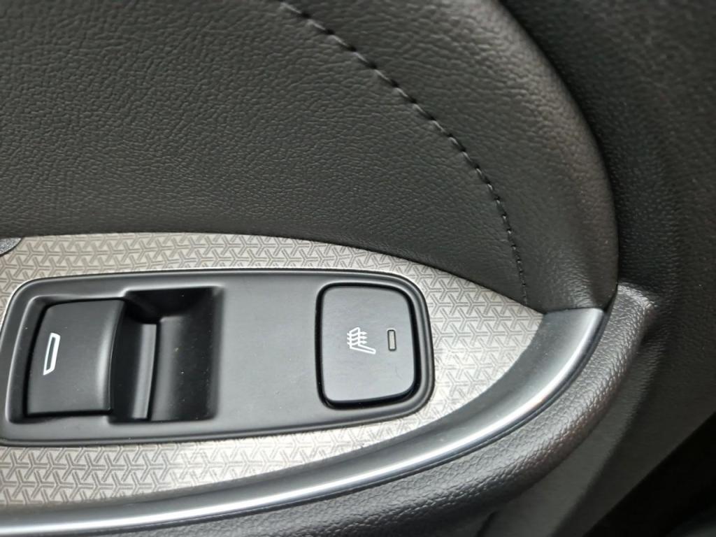 Chevrolet Malibu 2019 Negro - Importación desde Corea - HF Imports Iquique - Foto 18