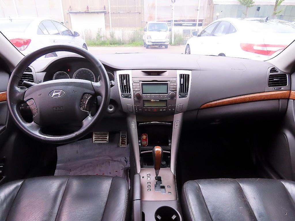 HYUNDAI Sonata - Vista 9