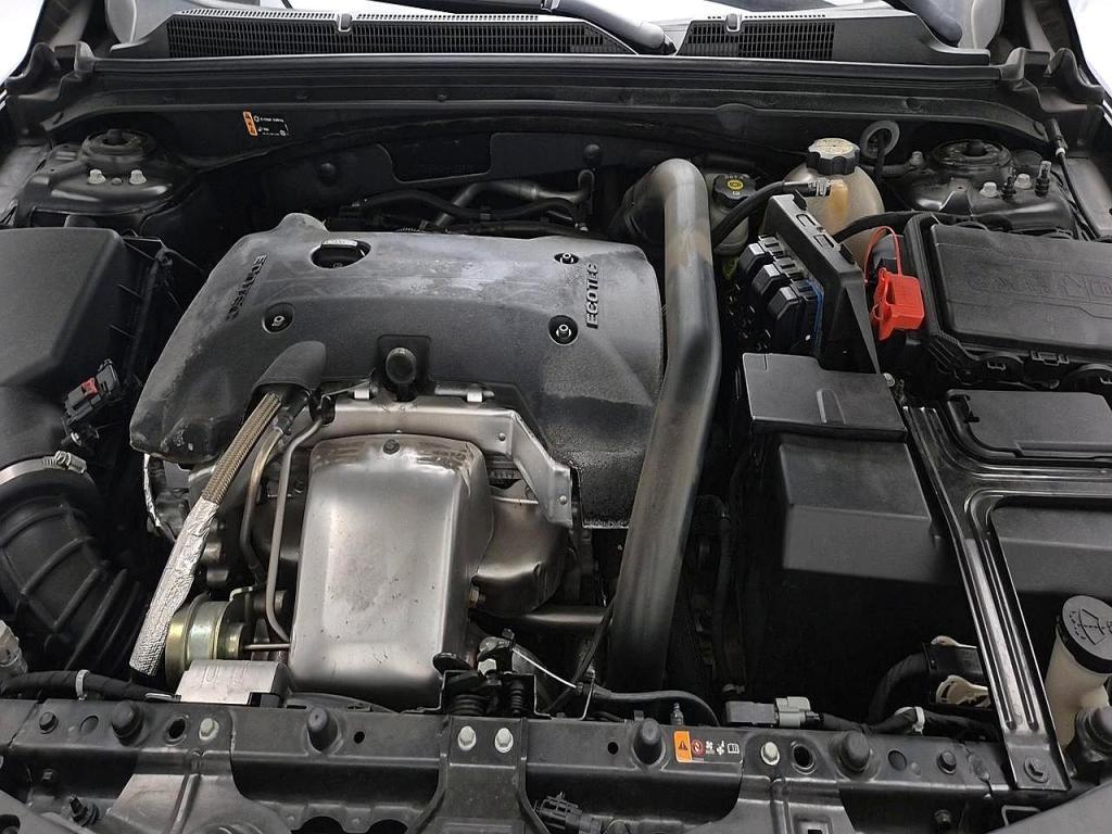 Chevrolet Malibu - Vista 5