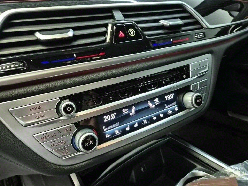 BMW 7 Series 2018 Negro - Importación desde Corea - HF Imports Iquique - Foto 13