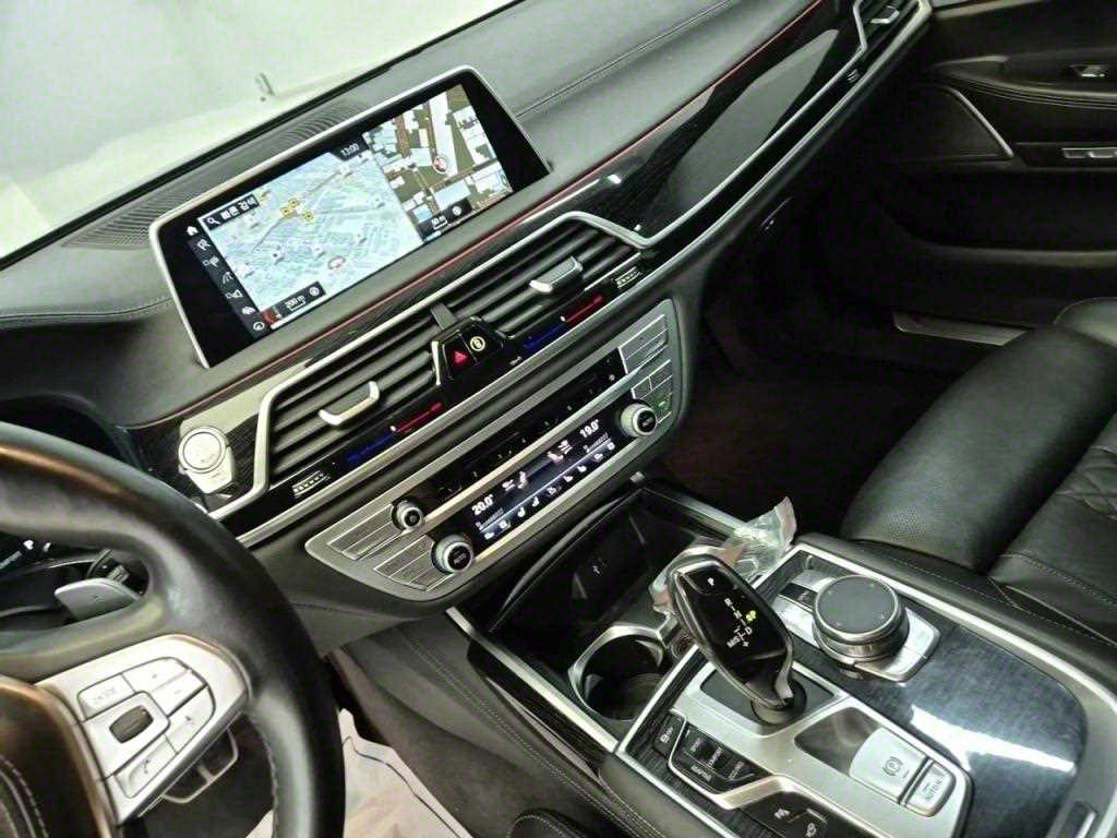 BMW 7 Series - Vista 10