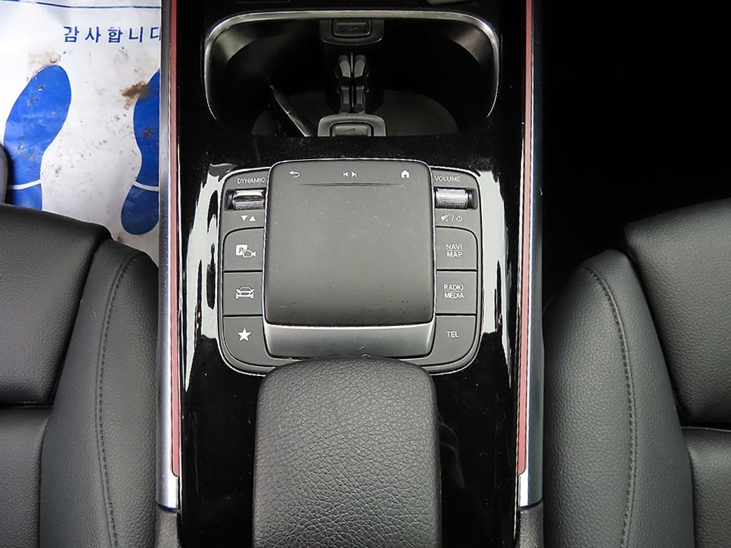 Mercedes Benz GLB Class 2021 Blanco - Importación desde Corea - HF Imports Iquique - Foto 13