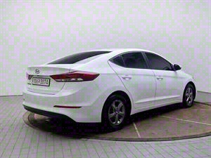 HYUNDAI Avante - Vista 8