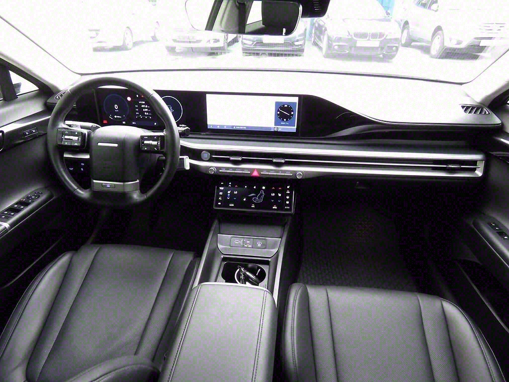 HYUNDAI Grandeur - Vista 9