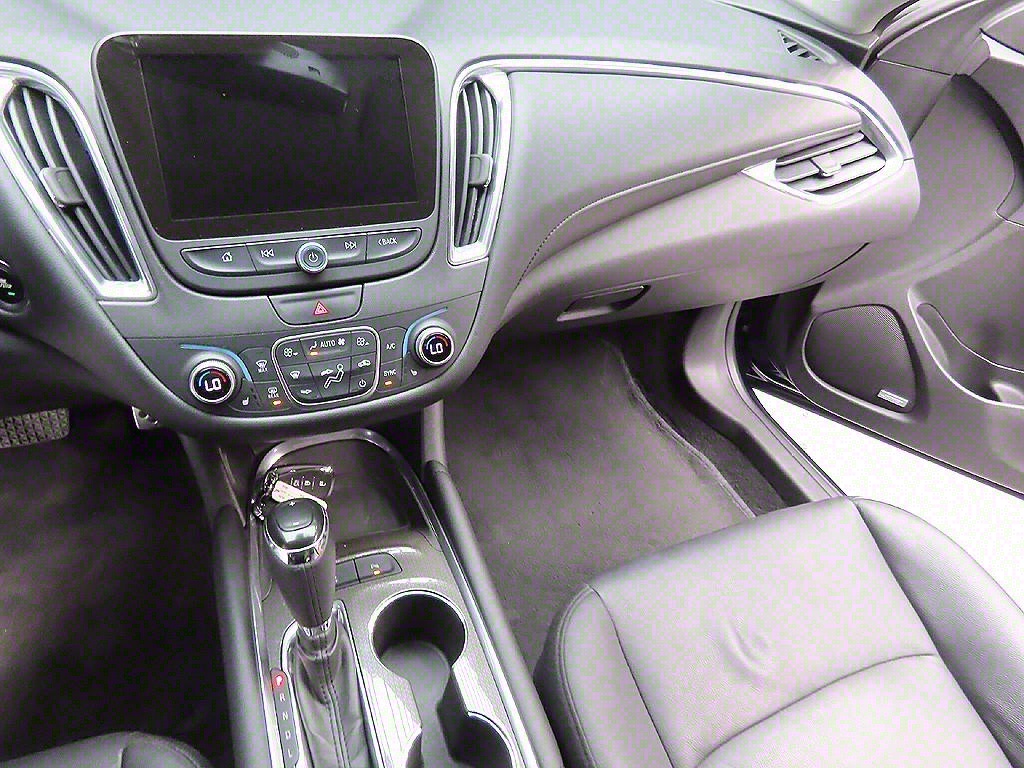 Chevrolet Malibu 2017 Azul - Importación desde Corea - HF Imports Iquique - Foto 7