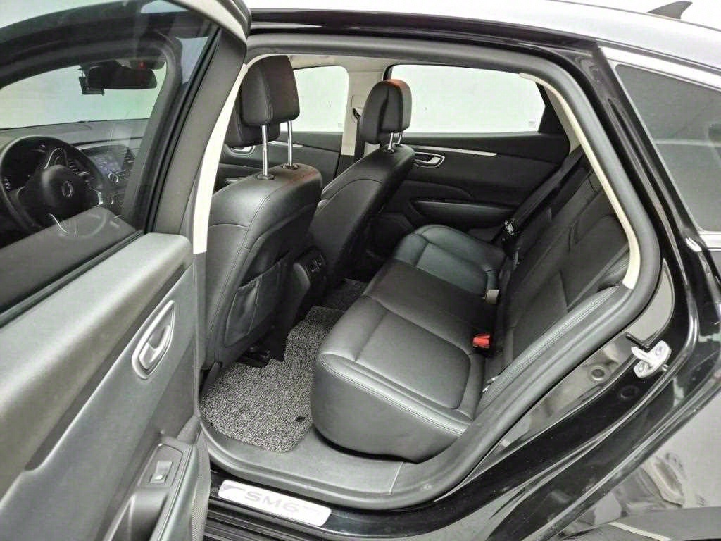 SAMSUNG SM6 - Vista 12