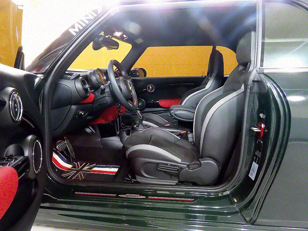 Mini Cooper Convertible - Vista 7