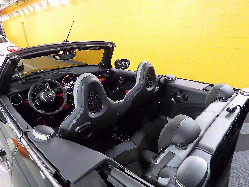 Mini Cooper Convertible - Vista 8