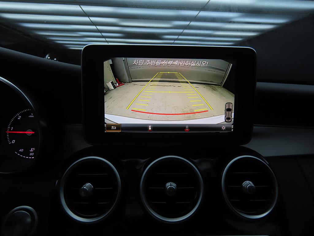 Mercedes Benz C Class 2015 Plateado - Importación desde Corea - HF Imports Iquique - Foto 18