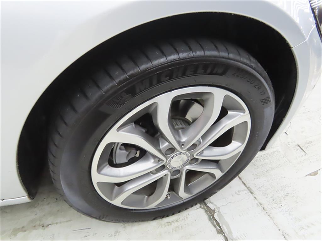 Mercedes Benz C Class 2015 Plateado - Importación desde Corea - HF Imports Iquique - Foto 19
