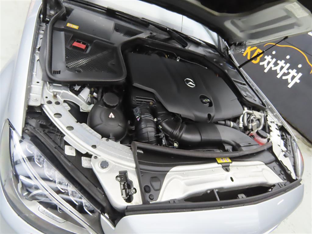 Mercedes Benz C Class - Vista 10