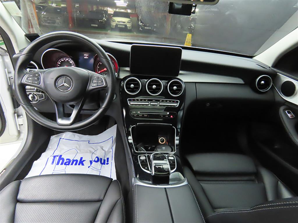 Mercedes Benz C Class - Vista 6