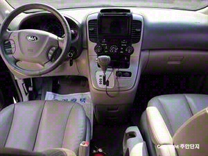 KIA Carnival - Vista 10
