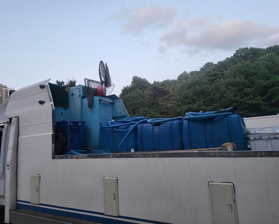 medium and large cargo Live Fish Car - Vista 10