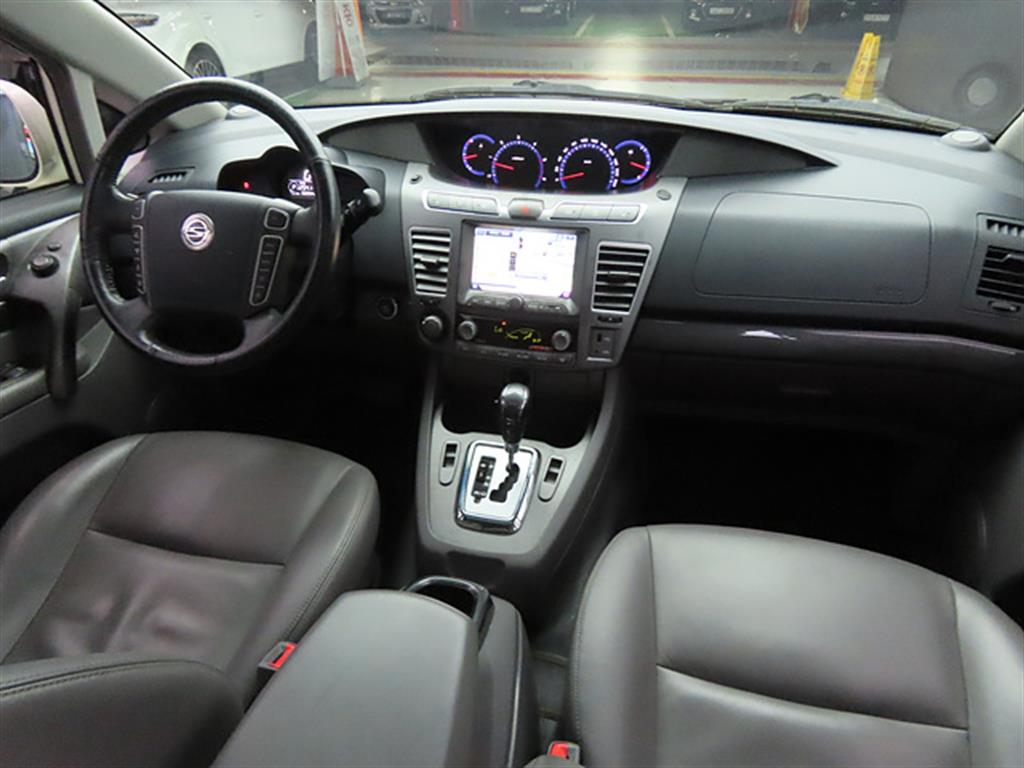 Ssangyong Korando - Vista 5