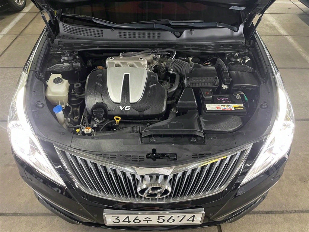 HYUNDAI Grandeur - Vista 5