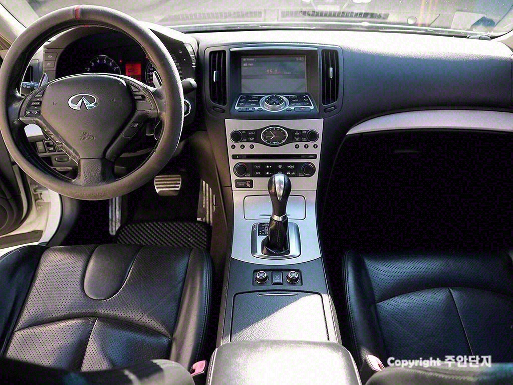 Infiniti G - Vista 9