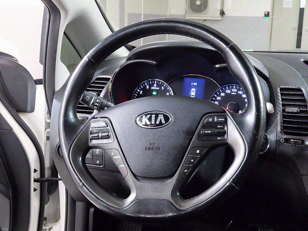 KIA K3 - Vista 6