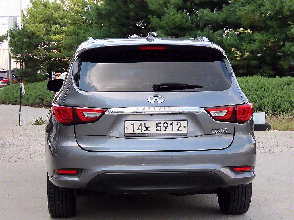 Infiniti QX - Vista 4