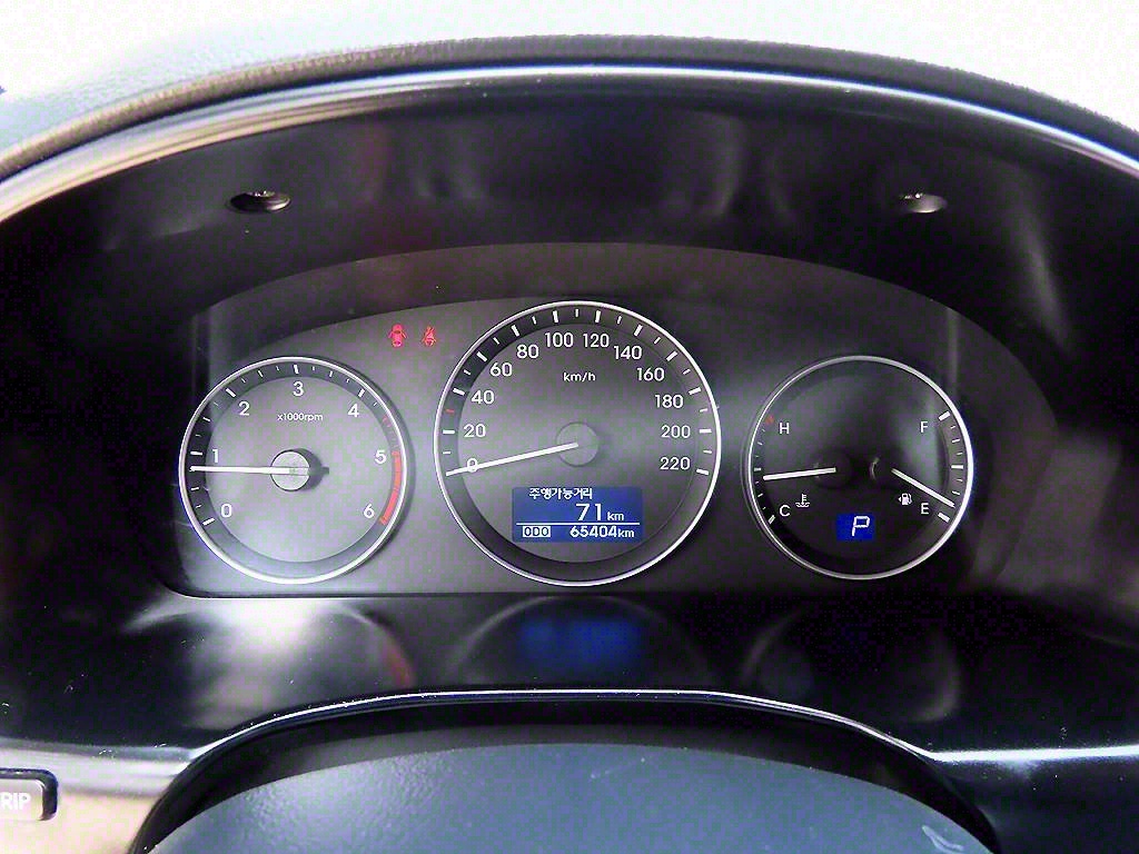 HYUNDAI Starex - Vista 9