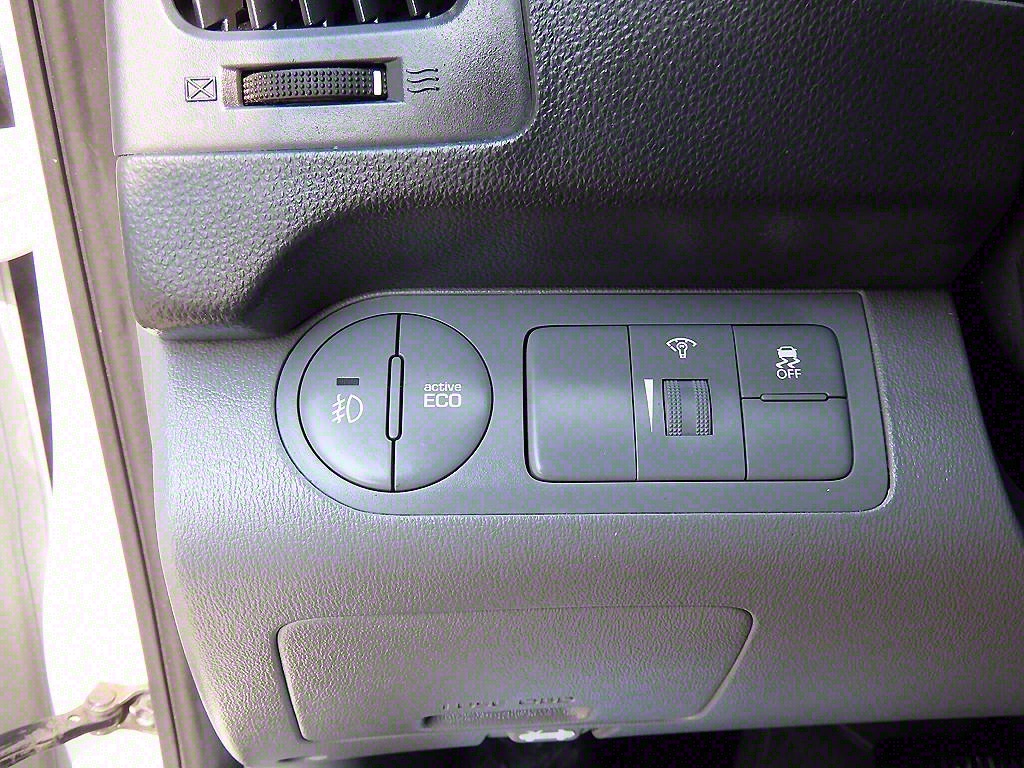 HYUNDAI Starex - Vista 12