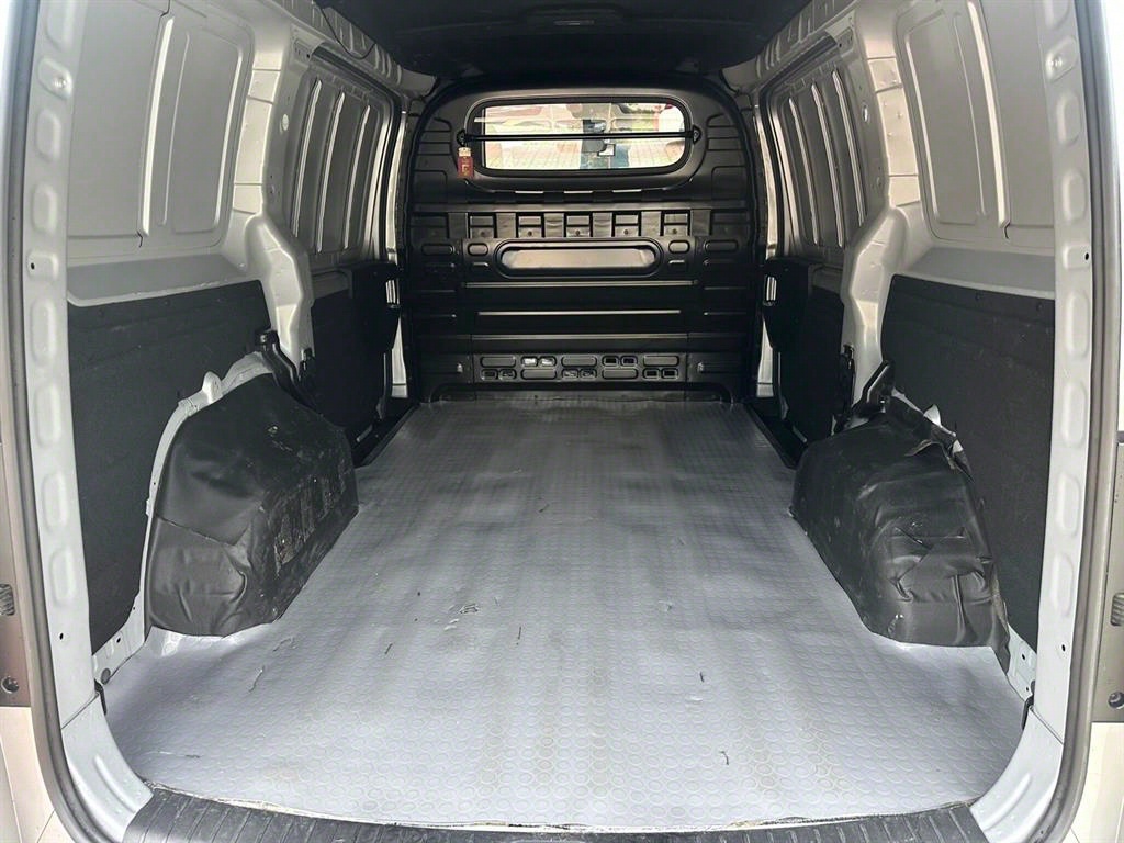 HYUNDAI Staria - Vista 7