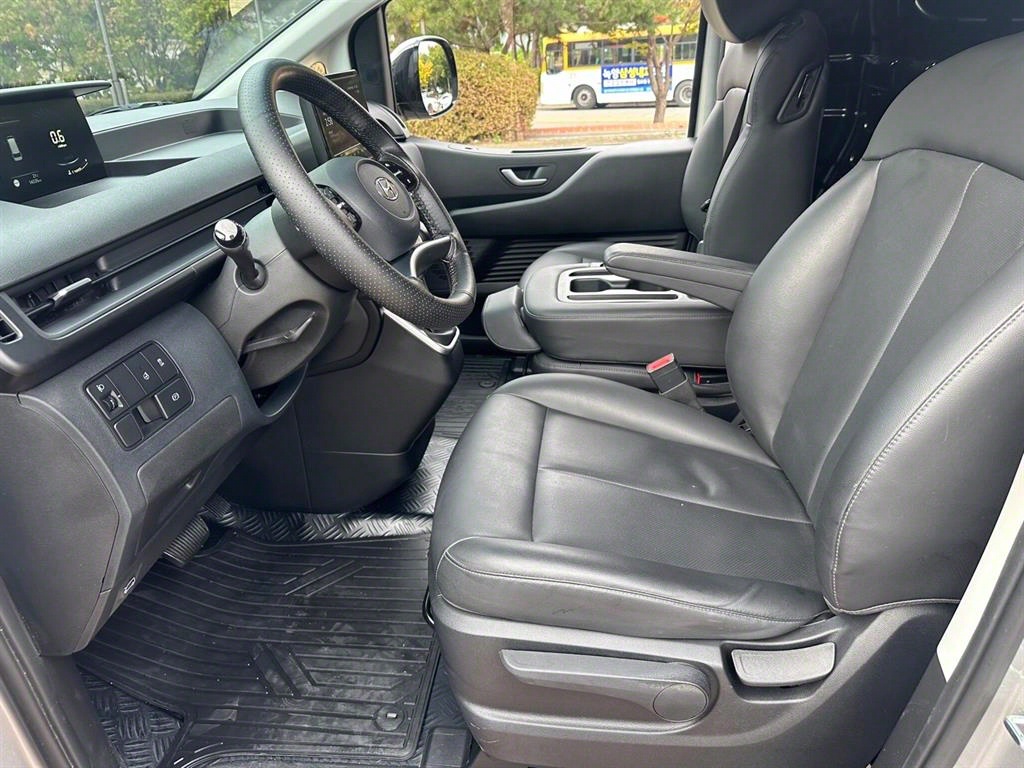 HYUNDAI Staria 2023 Gris - Importación desde Corea - HF Imports Iquique - Foto 14