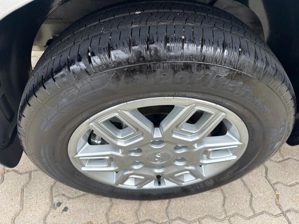 HYUNDAI Staria 2023 Gris - Importación desde Corea - HF Imports Iquique - Foto 19