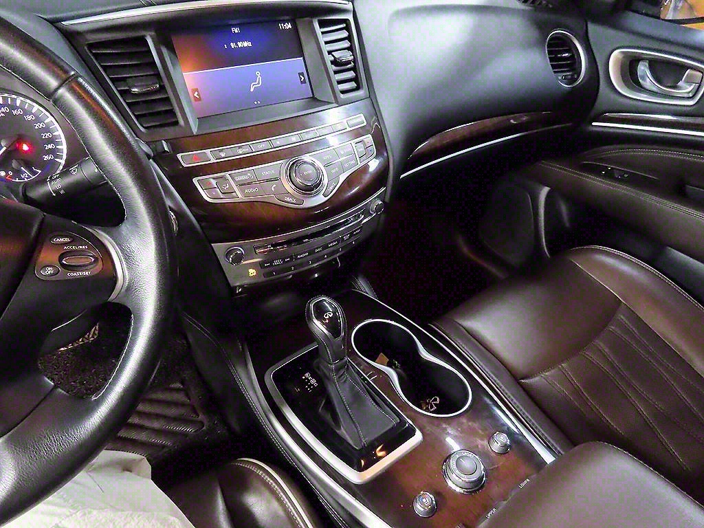 Infiniti QX - Vista 9