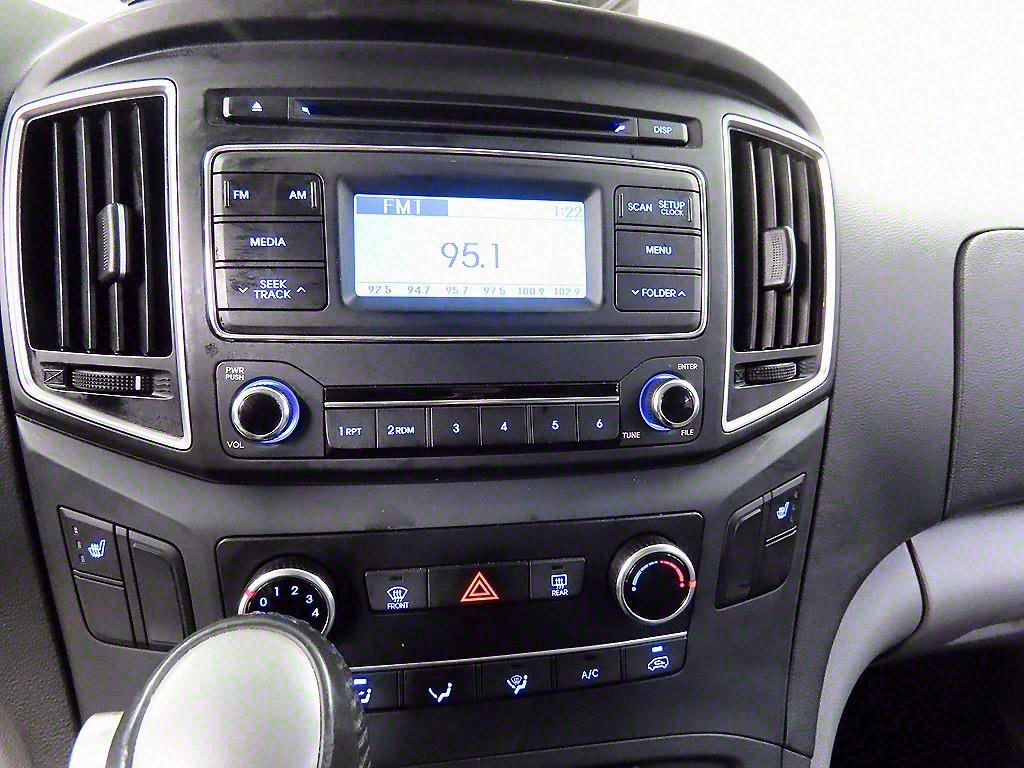 HYUNDAI Starex 2019 Blanco - Importación desde Corea - HF Imports Iquique - Foto 13