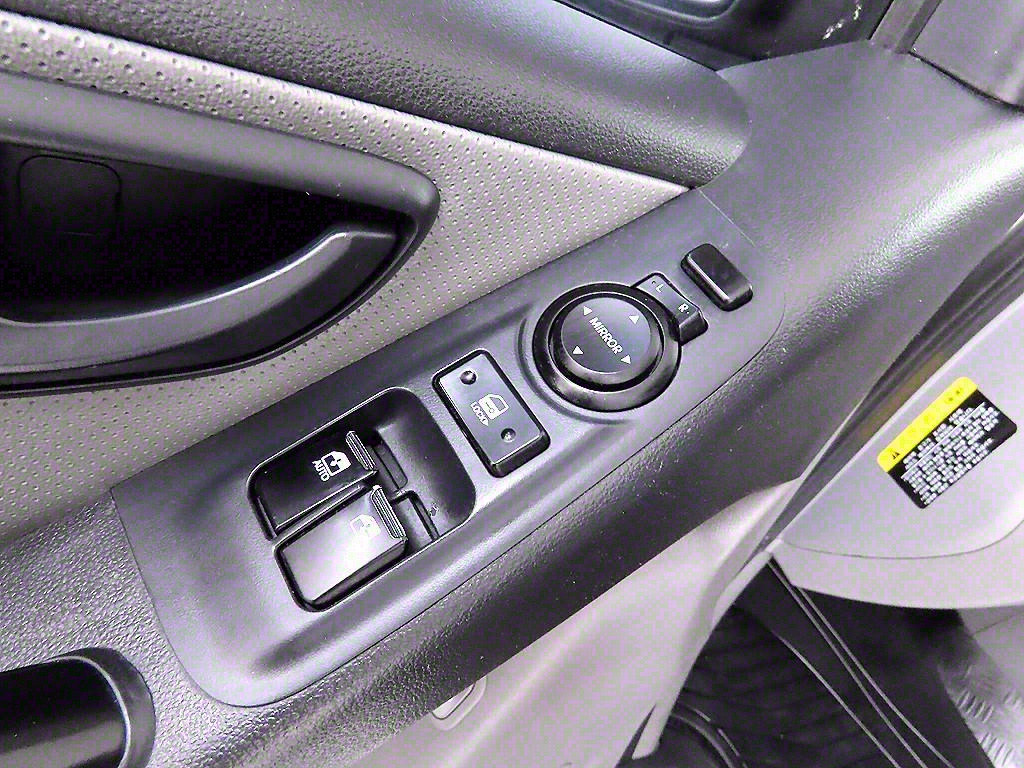 HYUNDAI Starex - Vista 11