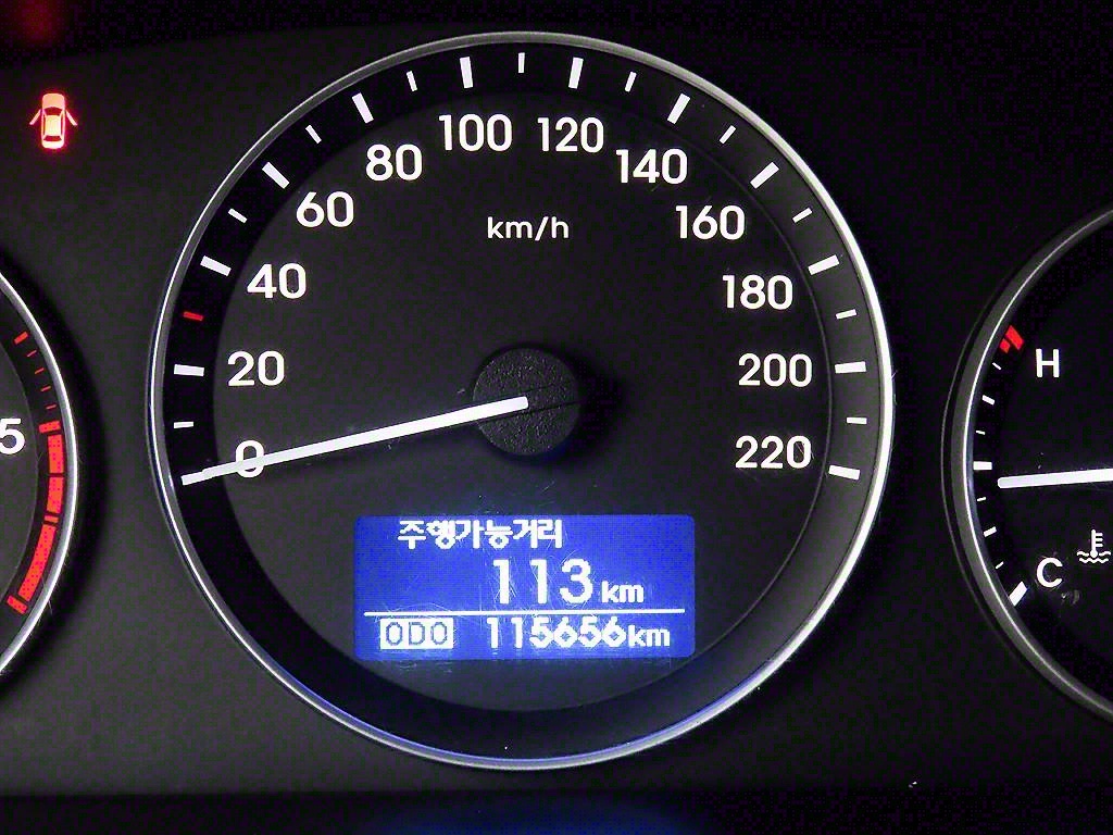 HYUNDAI Starex - Vista 8