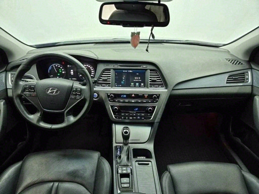 HYUNDAI Sonata - Vista 7