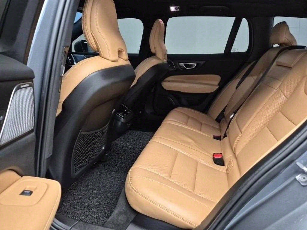 Volvo V60 - Vista 12