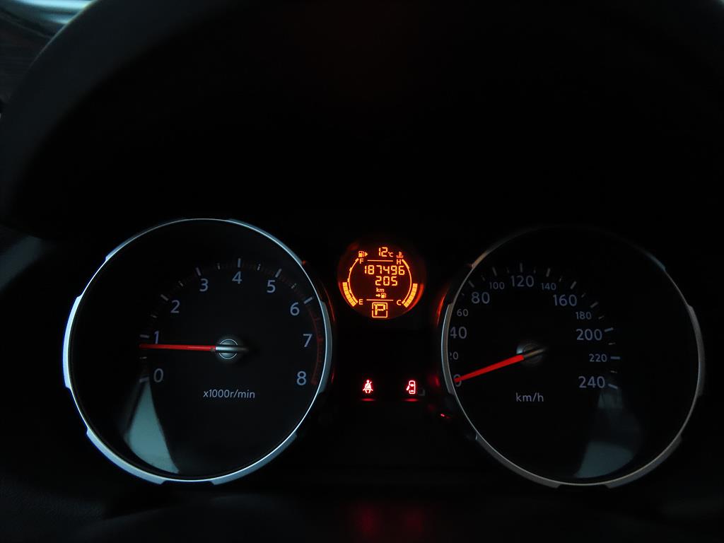 Nissan Log - Vista 9