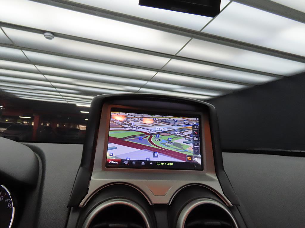 Nissan Log 2009 Negro - Importación desde Corea - HF Imports Iquique - Foto 13