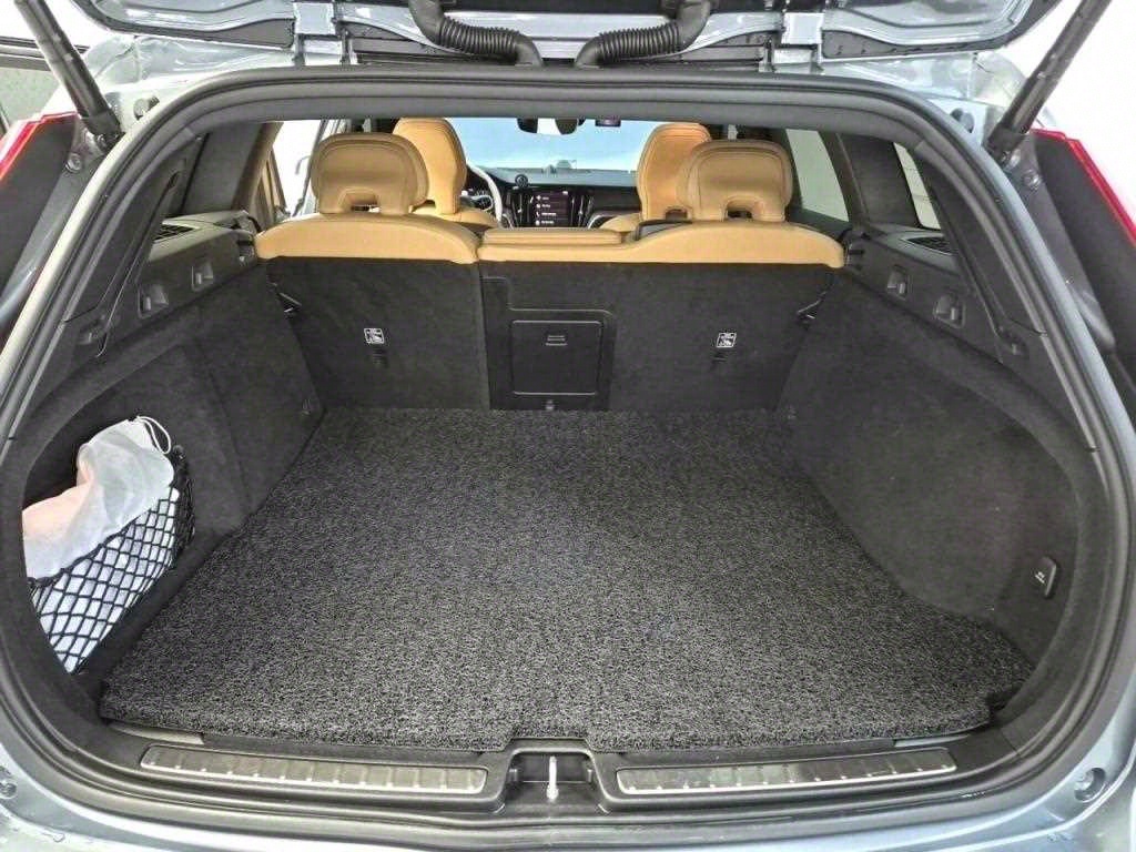 Volvo V60 2021 Gris - Importación desde Corea - HF Imports Iquique - Foto 15