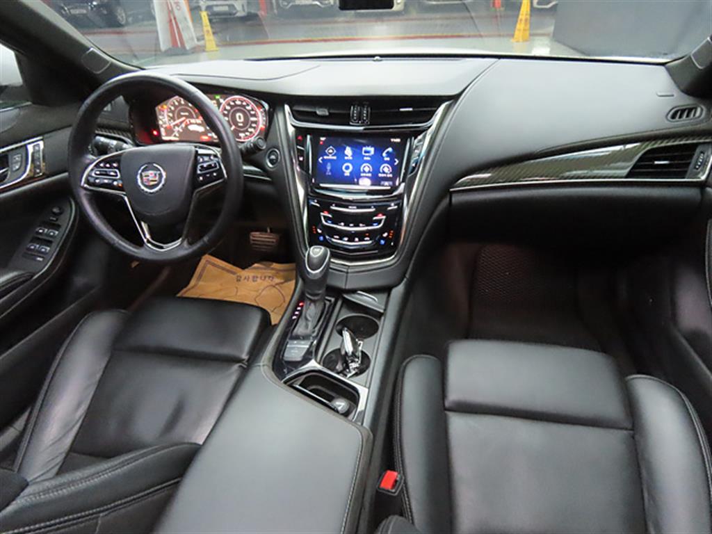 Cadillac CTS - Vista 5