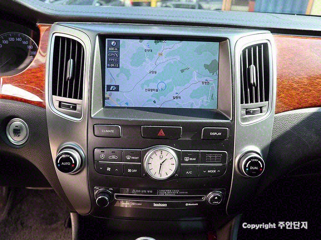 HYUNDAI Equus 2012 Negro - Importación desde Corea - HF Imports Iquique - Foto 8