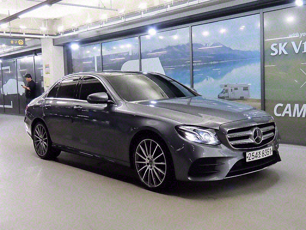 Mercedes Benz E class