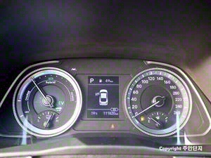 HYUNDAI Sonata - Vista 12